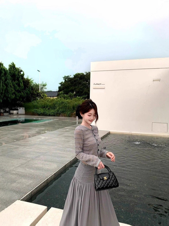 Двусъставен есенен плетен комплект: кардиган топ + дълга пола с висока талия, плетена тъкан