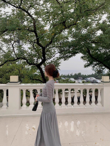 Двусъставен есенен плетен комплект: кардиган топ + дълга пола с висока талия, плетена тъкан