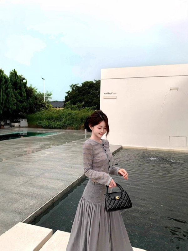 Двусъставен есенен плетен комплект: кардиган топ + дълга пола с висока талия, плетена тъкан