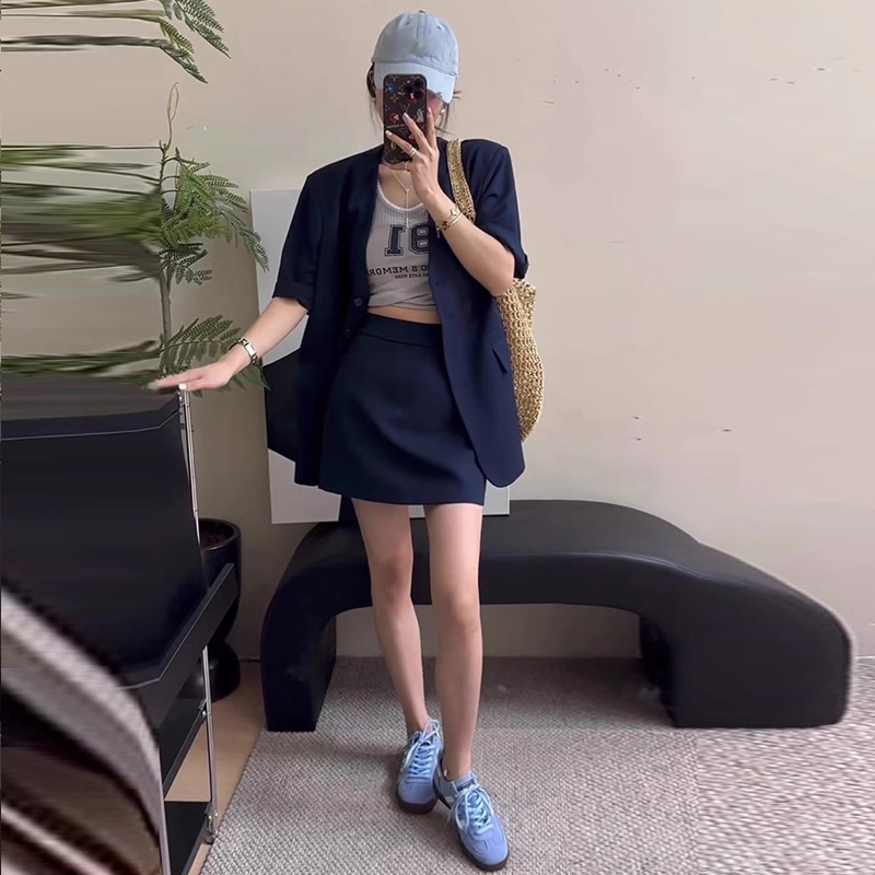 Костюм със пола за дами, полиестерова тъкан, 90–95% основна материя, без гладене, лято 2025, стил за ежедневна служебна употреба