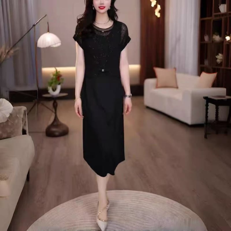 Дамски костюм с пола от две части: блуза с къс ръкав и рокля без ръкав, средна дължина полата, полиестер 95%+