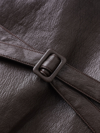 Дамски костюм с пола и безръкавна жилетка: две части, напукана PU кожа, вискозно-полиестерна смес, елегантен градски стил, зима 2025