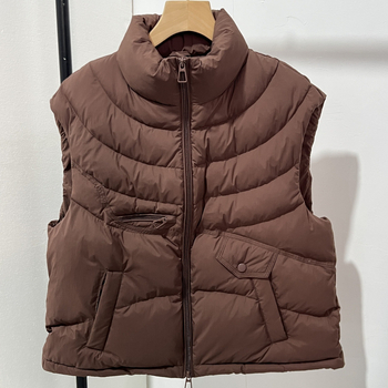 Vesta s perjem od bijele patke, stojeći ovratnik, prednji ziper, uski kroj, proljeće 2025