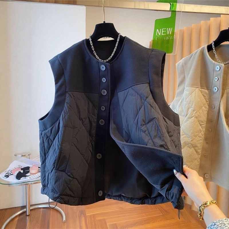 Ženski Chenille vest, slobodan kroj, polo ovratnik, zatvaranje na jedan red kopči, duljina 50–65 cm, proljeće 2025