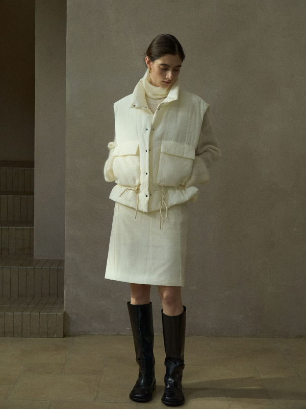 COLNE prsluk za jesen-zimu sa stojećim ovratnikom, Tencel tkanina, vuneno punjenje, prešiven dizajn, opuštena silueta