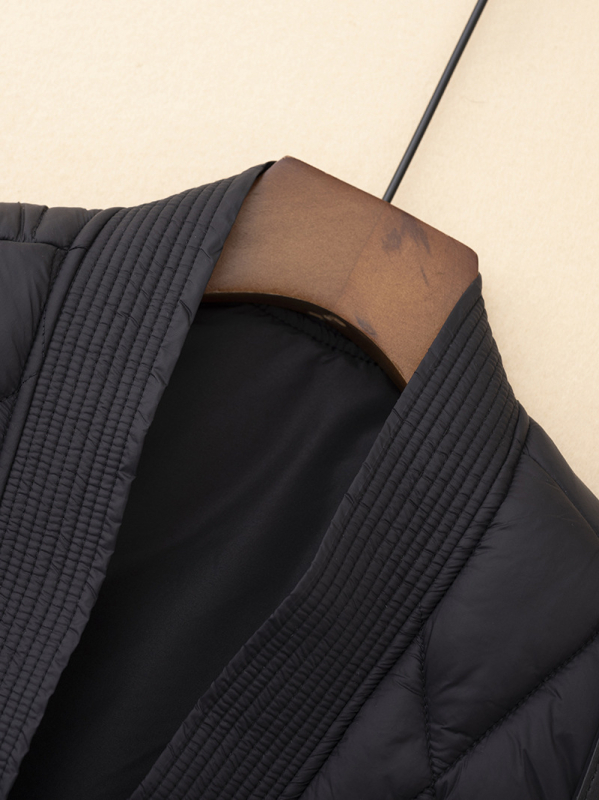 Pamut mellény V-nyakú, gyémánt háló mintás, töltet selyemhez hasonló szálakkal, poliészter szövet, szabad szabású