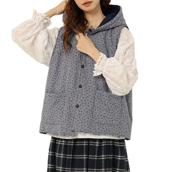 Pamut mellény kapucnival, virágos mintázat, laza szabás, Mori Girl erdő stílus, fő anyag: 95% pamut.