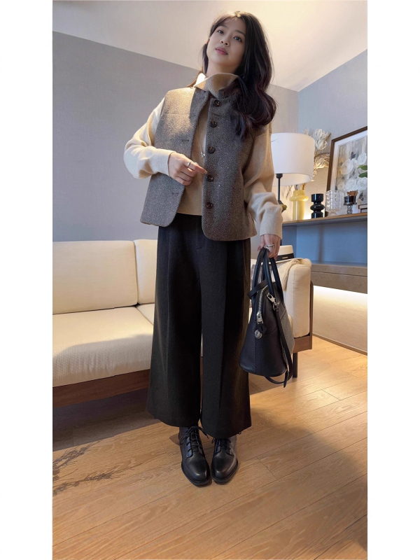 Ženski bezrukavni vuneni prsluk, šiven s stojećim ovratnikom, šljokice, punilo od imitacije svile-pamuka, jednostruko kopčanje, za žene — zima 2025