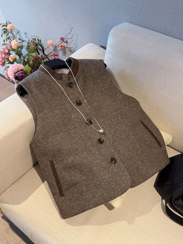 Ženski bezrukavni vuneni prsluk, šiven s stojećim ovratnikom, šljokice, punilo od imitacije svile-pamuka, jednostruko kopčanje, za žene — zima 2025