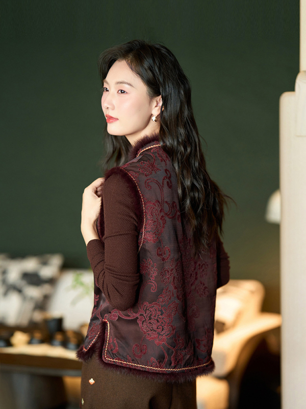 Gilet od Silk Song Brocade sa stojećim ovratnikom, jacquard tkanina, podstava od imitacije svile i pamuka, tri gumba, kineski retro stil