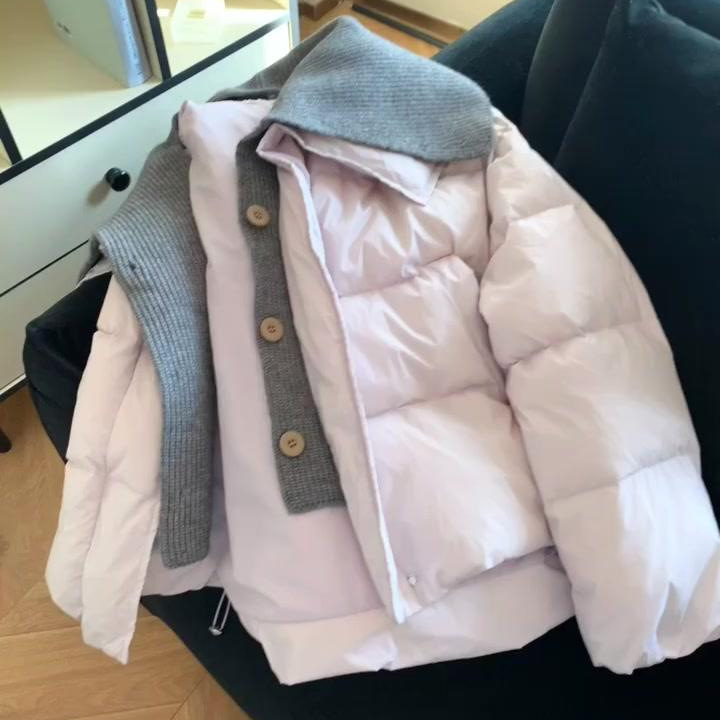 Koreai stílusú kötött mellény gallérral és darabokból összevarrt dizájnnal, akril anyag, ultra rövid hossz