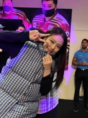 Mellény pamutból poliészter töltettel (álló gallér, kockás minta, laza szabás, egyrészes gombolás)