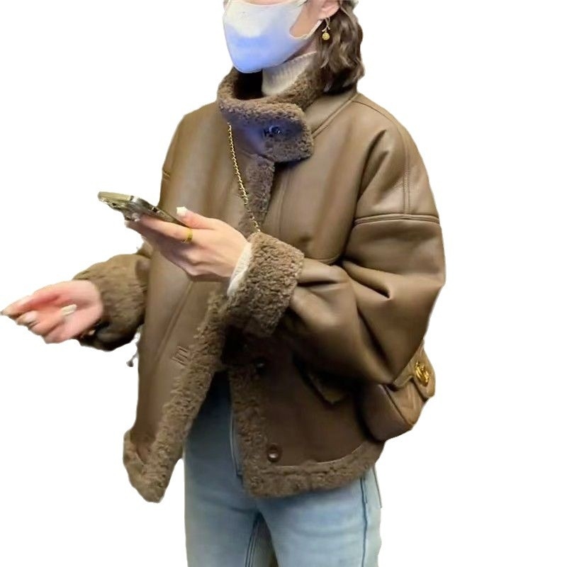 PU kaput s ovčjom vunom, 3D uzorak, stojeći ovratnik, dugi rukavi, retro stil