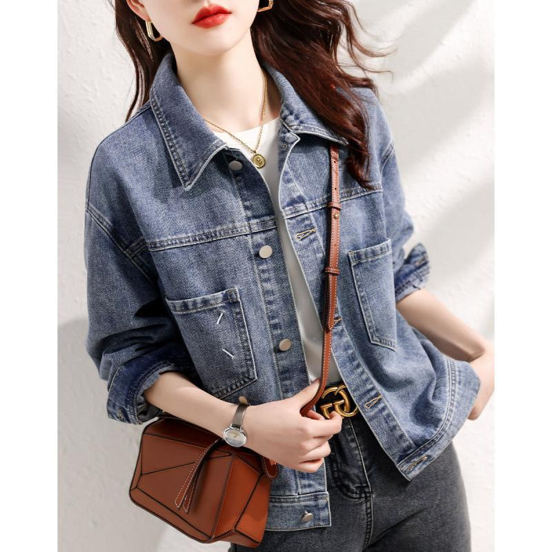 Ženska kratka traper jakna s polo ovratnikom, ležernog kroja, duge rukave, pamuk denim, duljina 50–65 cm