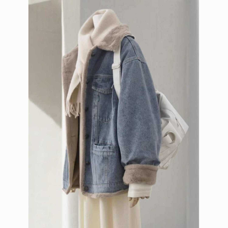 Ženska denim jakna od ovčje vune, jesen-zima 2025, udoban slobodan kroj, fleece podstava, kratka duljina