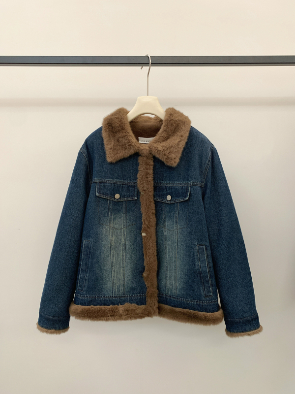 Női farmerdzseki fleece béléssel, lazított szabás, közepes hosszúságú, retró stílus, farmeranyag 70–80% pamut, poliészter