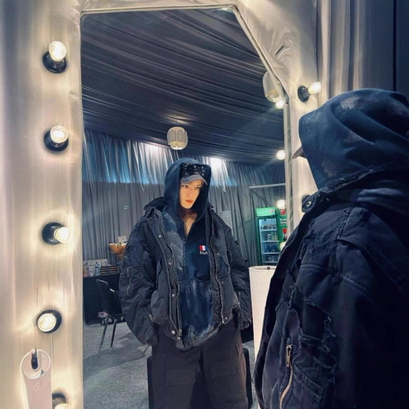 Geacă de zbor pentru bărbați, stil hip-hop, croială cardigan, umplutură din mătase-pamuc, cu glugă, grosime mare, Iarna 2024