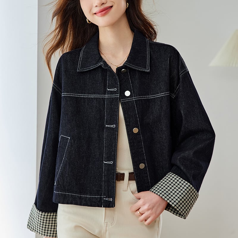 Denim košeľová bunda s polo golierom, dlhé rukávy, zapínanie na gombíky, voľný strih, 70–80% bavlna, jar 2025