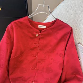 Novi kineski jacquard top s okruglim izrezom i kopčanjem, dugi rukavi, kineskog stila