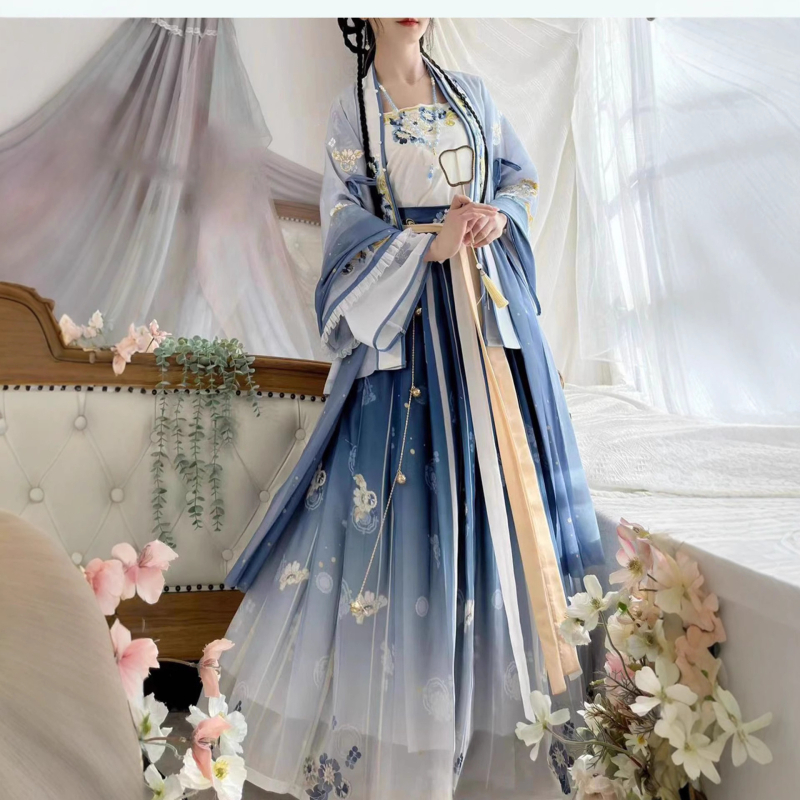 Hanfu set, šifonsko tkivo s otiskom, 80–90% poliestera, proljeće 2023