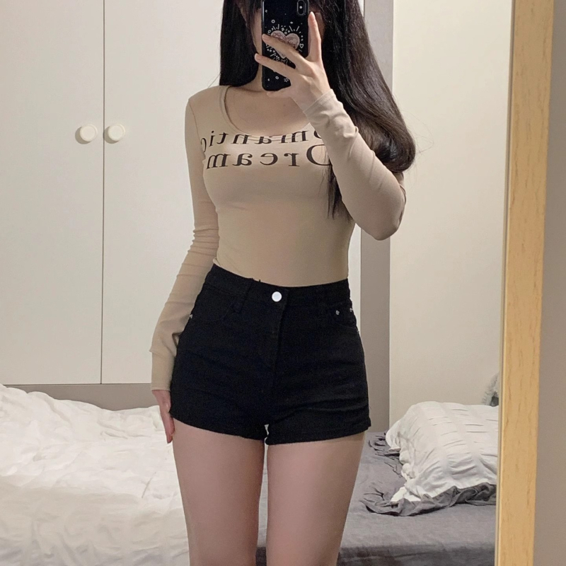 Șort denim damă, talie înaltă, croială dreaptă, slim-fit, fără cute, ușor elastic, 95% poliester