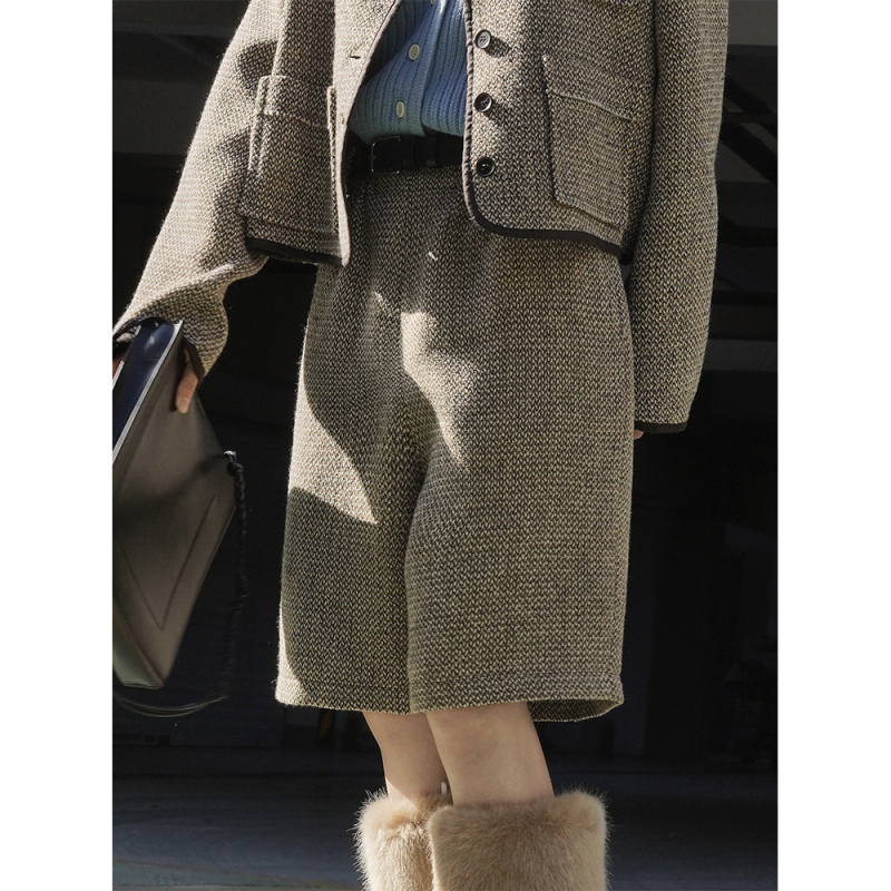 Pantaloni eleganți pentru femei, talie înaltă, croială dreaptă, amestec lână și poliester, lungime medie, textură ușor zbârlită