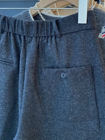 Pantaloni femei din amestec de lână, croială dreaptă, talie înaltă, lungime 5/4, stil elegant de lucru