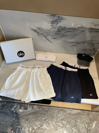 Női nylon-spandex rövidnadrág, magas derékkal, öt hosszúságú fazon, casual sport-stílus, mikroelasztikus anyag, nyár 2025