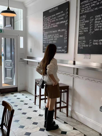 Korejskog stila kratke hlače visokog struka, dužina do tri četvrtine, 95% pamuk, jesen 2025