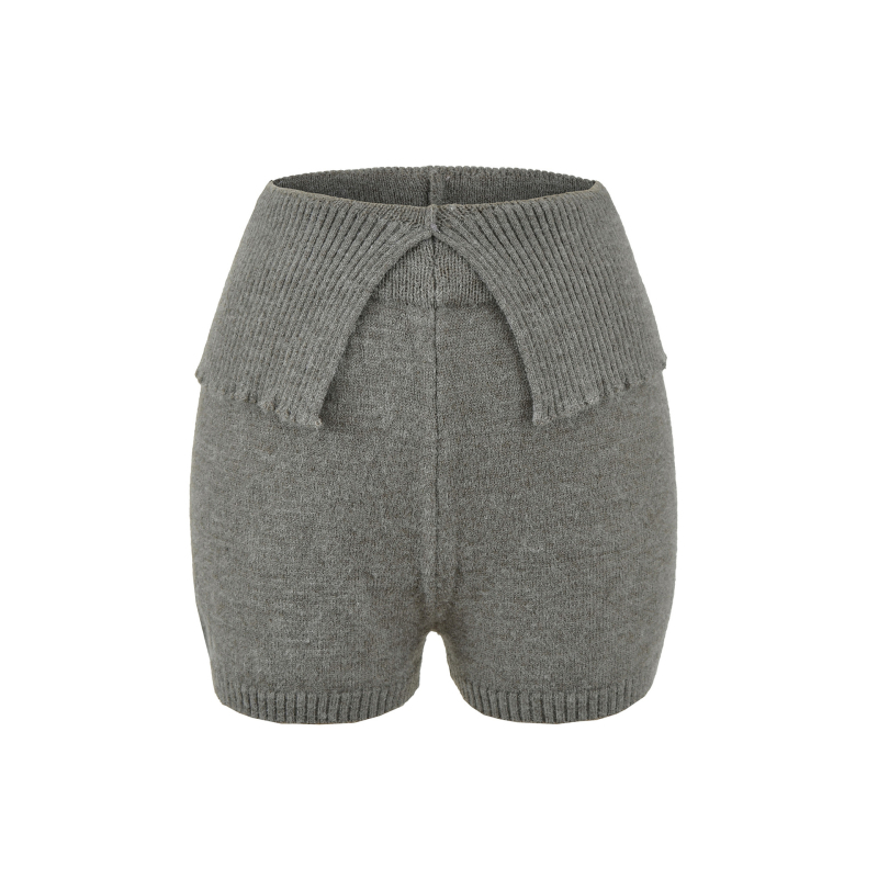 Pletene šorc s niskim strukom i V‑izrezom, uski kroj, pokriva bokove, za žene, materijal: regenerirana celulozna vlakna s elastanom