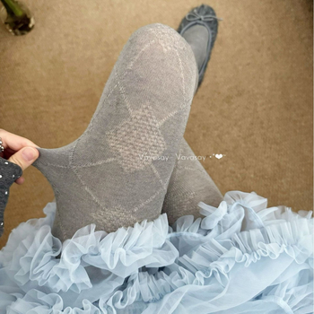 Vintage pamut harisnya rombusz mintával, közepes vastagságú, 50–70% pamut tartalom, melegen tart