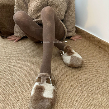 Vintage pamut harisnya rombusz mintával, közepes vastagságú, 50–70% pamut tartalom, melegen tart