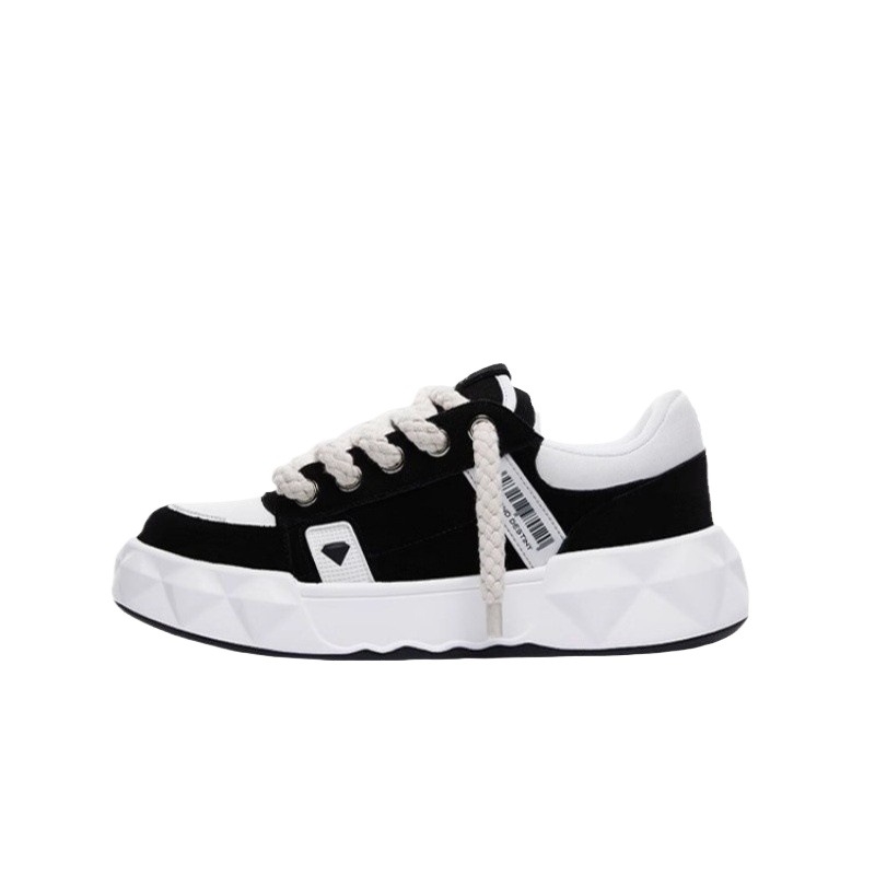 Unisex tenisice s debelim potplatom, kožni gornji dio, gumena potplata, srednje visine 3–7 cm, vezanje šnalama, EVA uložak