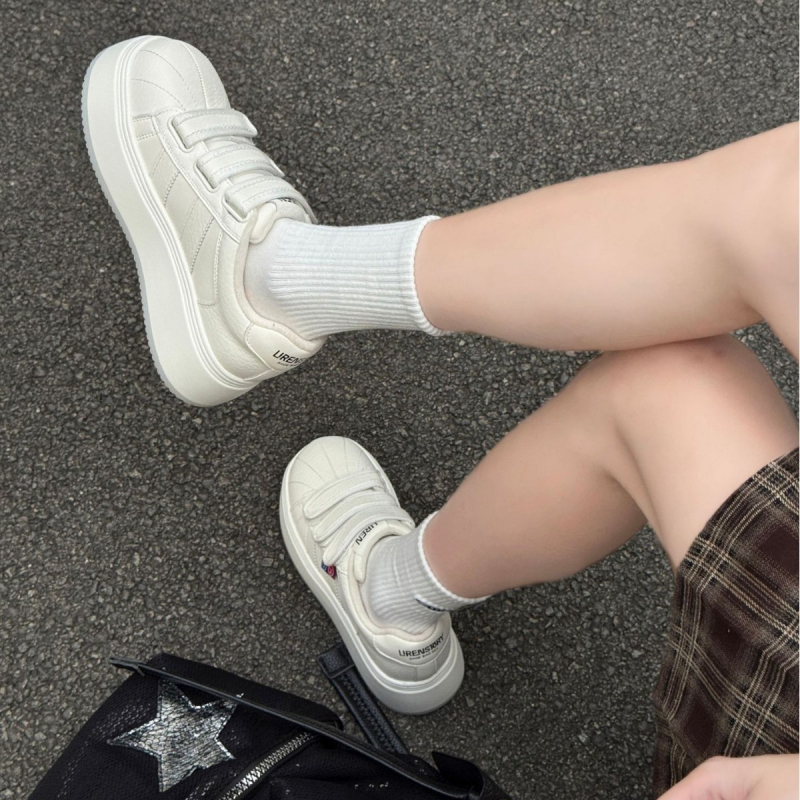 Женски зимни кецове със подплата от флийс, бели ежедневни кецове на платформа с велкро закопчаване, кръгъл пръст, горна част от раздвоена кожа, платформа 3–5 cm