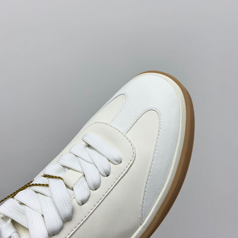 Unisex kožne casual tenisice s podstavom od ovčje kože, prednje vezanje, gumeni potplat, niski ravni potplat 1–3 cm