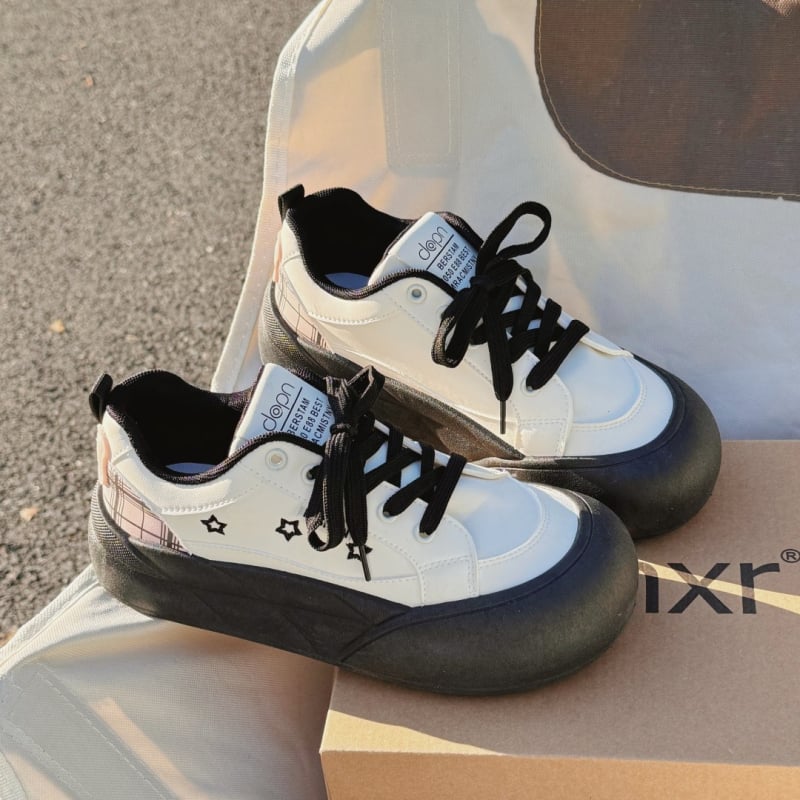 Корейски стил маратонки за жени, нисък връх, закръглен нос, горна част от синтетична кожа, 3–5 cm ток, гумена подметка