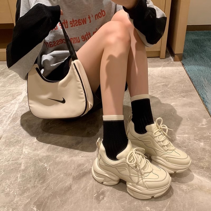 Ženske tenisice dad, korejskog stila, gornji dio od kože goveđeg tipa, debela platforma za povećanje visine, gumeni potplat, niski vrh, slip-on