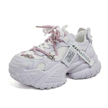 Pantofi sport pentru femei, stil dad shoes, partea superioară din plasă, talpă groasă 3–5 cm, talpă din cauciuc antiderapantă, închidere cu șiret în față, talpă joasă, stil coreean