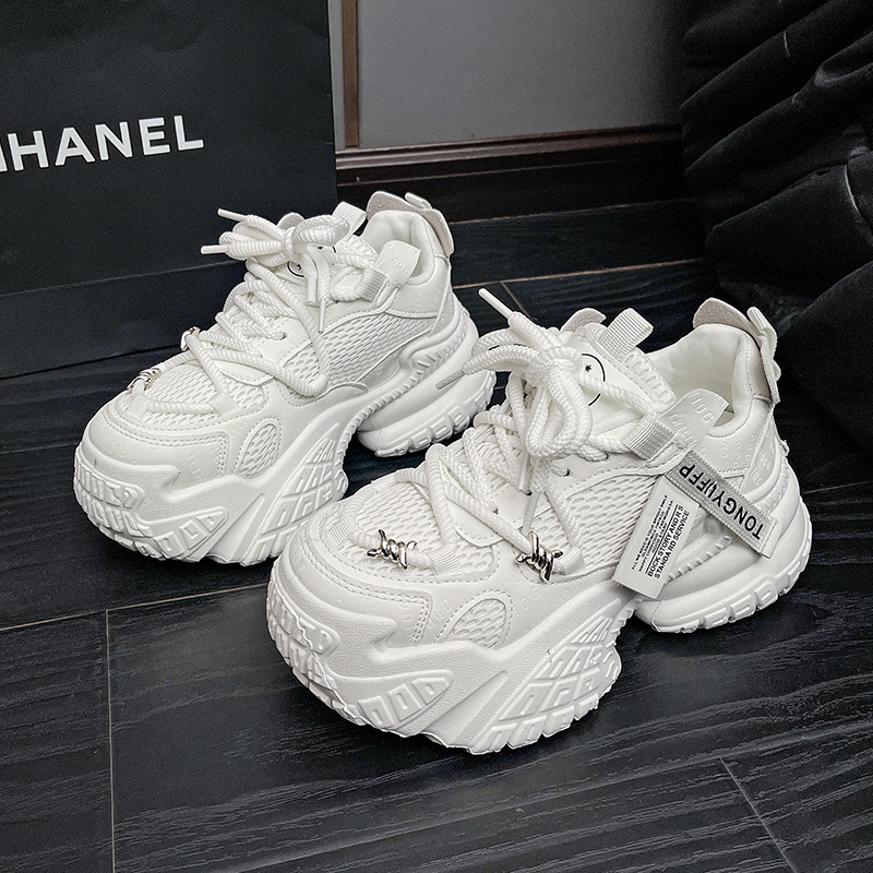 Pantofi sport pentru femei, stil dad shoes, partea superioară din plasă, talpă groasă 3–5 cm, talpă din cauciuc antiderapantă, închidere cu șiret în față, talpă joasă, stil coreean