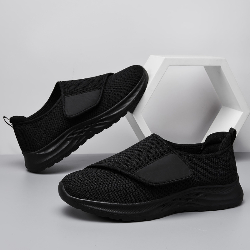 Topánky pre staršie - zaoblená špička, vrchný materiál z hovädzieho semišu, unisex, klinový podpätok 4–6 cm, vzor lebky, vysoký otvor nad 11 cm