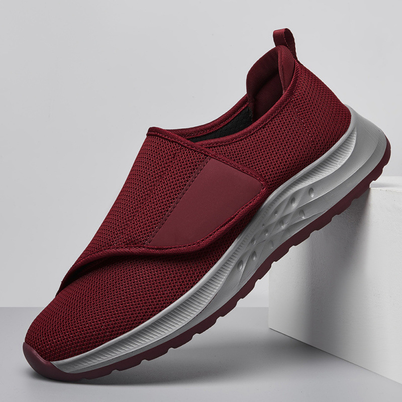 Topánky pre staršie - zaoblená špička, vrchný materiál z hovädzieho semišu, unisex, klinový podpätok 4–6 cm, vzor lebky, vysoký otvor nad 11 cm