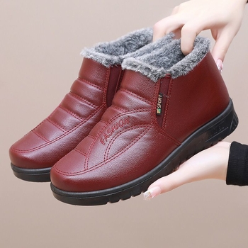 Dámske zimné topánky – vrchná časť zo super vlákna, gumová podrážka, podšívka z umelého plyšu, nízky podpätok 1–3 cm, stredné otvorenie