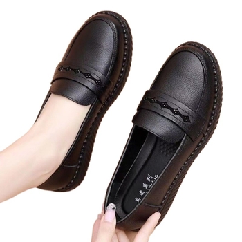 Unisex topánky z pravej kože s kruhovou špičkou, PU podšívkou, gumovou podrážkou a klinovým podpätkom 4–6 cm