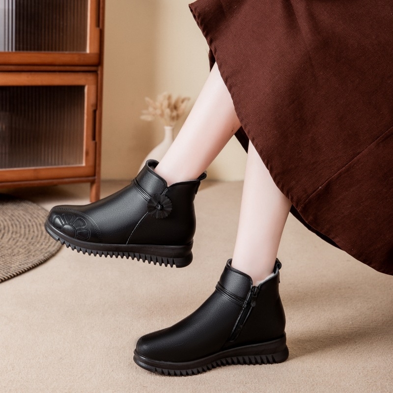 Dámske zimné kožené krátke čižmy s flísovou podšívkou, bočné zips, nízky klin, PU podrážka (Pravá koža, Flísová podšívka, Bočné zips, 1–3 cm podpätok, PU podrážka)