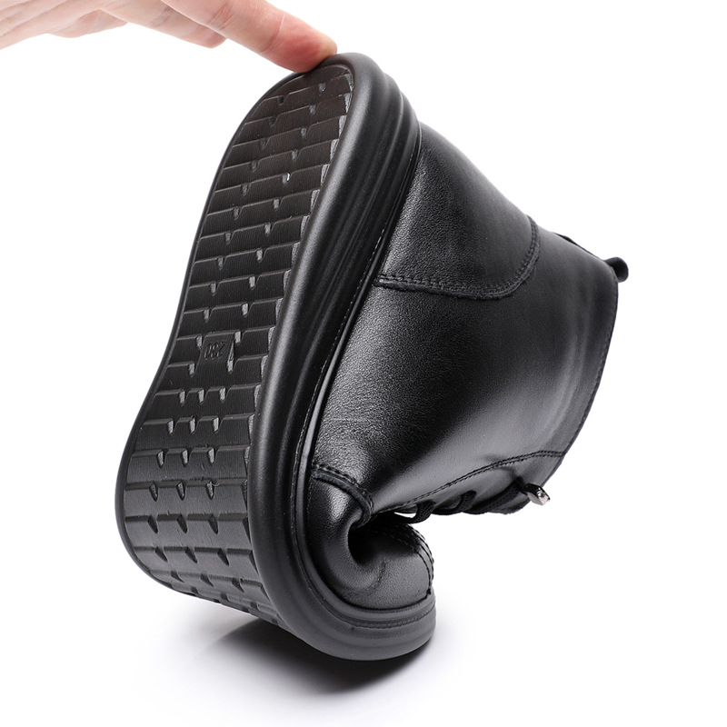 Zimné dámske čižmy z prvej vrstvy hovädzej kože, fleecová podšívka, vysoký vrš, okrúhla špička, PU podrážka