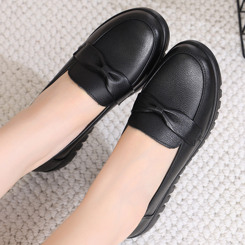 Dámske kožené ploché topánky - prvotriedna hovädzia koža, PU podrážka, zaoblený nos, plochá päta, plytký otvor