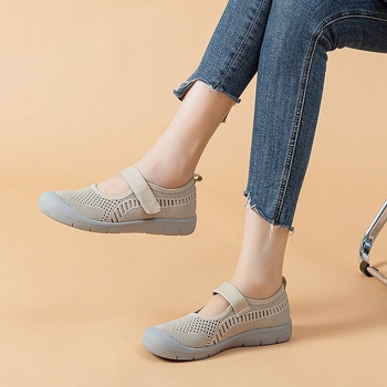 Dámske pohodlné tenisky s priedušným sieťovým vrškom, ľahká EVA podrážka, slip-on dizajn, bez päty (0–1 cm) (priedušný sieťový vršok; ľahká EVA podrážka; slip-on dizajn; bez päty 0–1 cm)