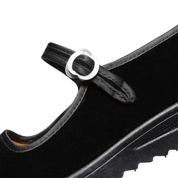 Dámske ručne pletené topánky s vrchným dielom z velveteenu, gumovou podrážkou, plochou pätou, zapínaním na pracku