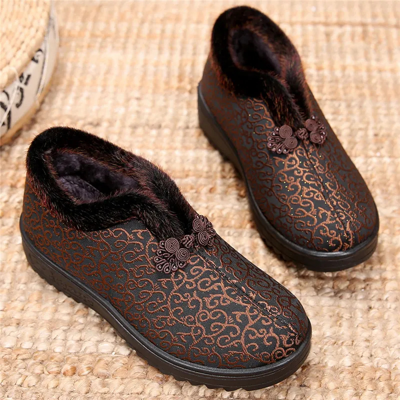 Zimné dámske bavlnené topánky s nubukovým vrchnkom, podšívka z umelého plyšu, podrážka z peny kaučuku, zapínanie prackou, plochá päta