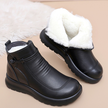 Dámske zimné čižmy z pravej kože s vlnenou podšívkou, bočným zipsom, nízkym vrškom